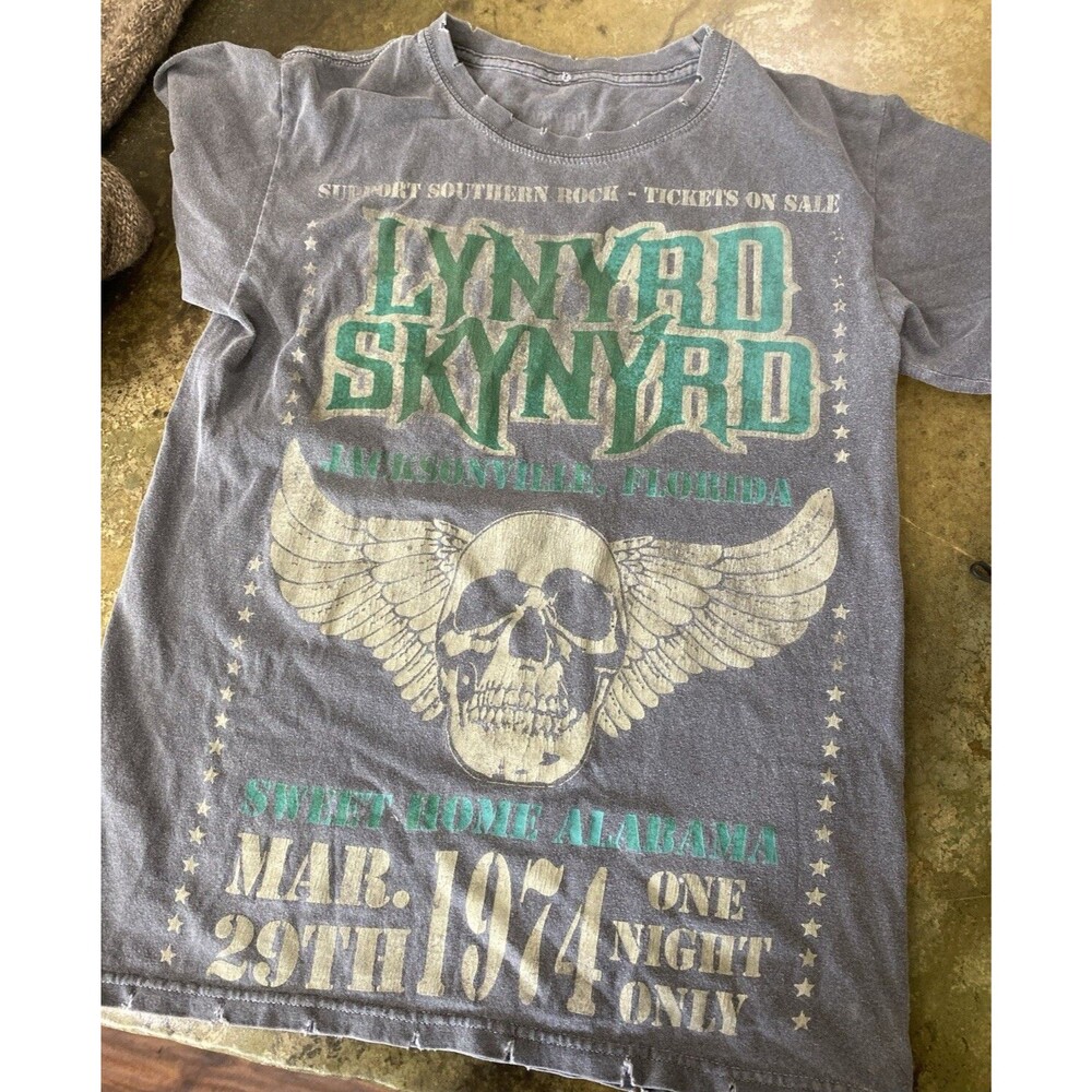 Lynyrd Skynyrd Sweet Home Alabama 1974 XS  T Shirt Grey Winged Skull